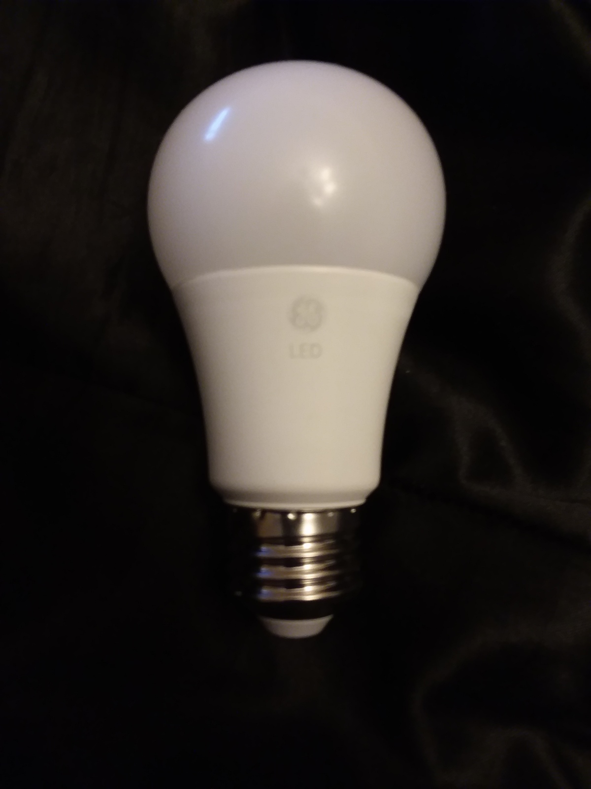 32 Save on Green Energy, Buy LED: Review of GE’s 10 W Dimmable A19 Light Bulb